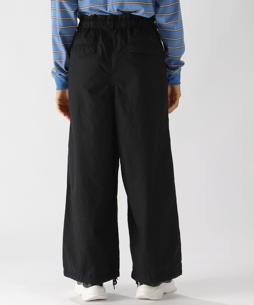 niko and...(ニコアンド)の「4WAYパラシュートパンツ(その他パンツ・レディース・カーキ/アイボリー/チャコール・MEDIUM/LARGE)」の13枚目の写真