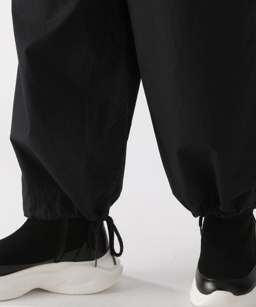 niko and...(ニコアンド)の「4WAYパラシュートパンツ(その他パンツ・レディース・カーキ/アイボリー/チャコール・MEDIUM/LARGE)」の19枚目の写真