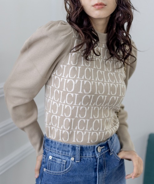 clear(クリア)の「モノグラムロゴ長袖ニットトップス(ニット/セーター・レディース・グレイッシュベージュ/ブルーグレー/ブラック/アイボリー・F)」の4枚目の写真