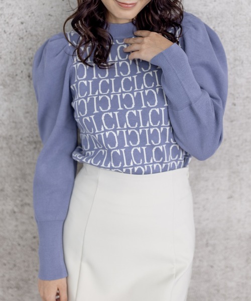 clear(クリア)の「モノグラムロゴ長袖ニットトップス(ニット/セーター・レディース・グレイッシュベージュ/ブルーグレー/ブラック/アイボリー・F)」の1枚目の写真