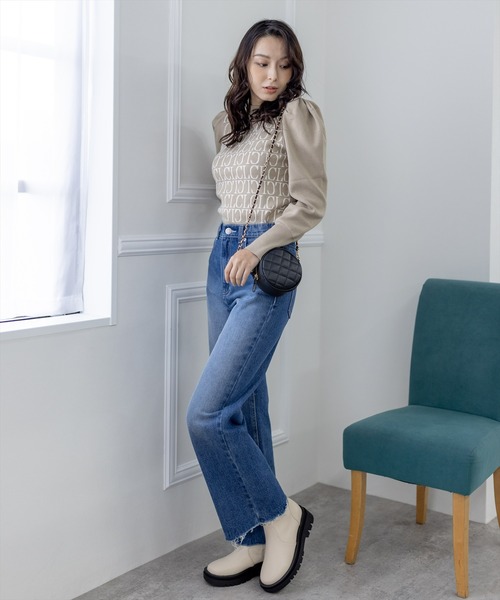 clear(クリア)の「モノグラムロゴ長袖ニットトップス(ニット/セーター・レディース・グレイッシュベージュ/ブルーグレー/ブラック/アイボリー・F)」の20枚目の写真