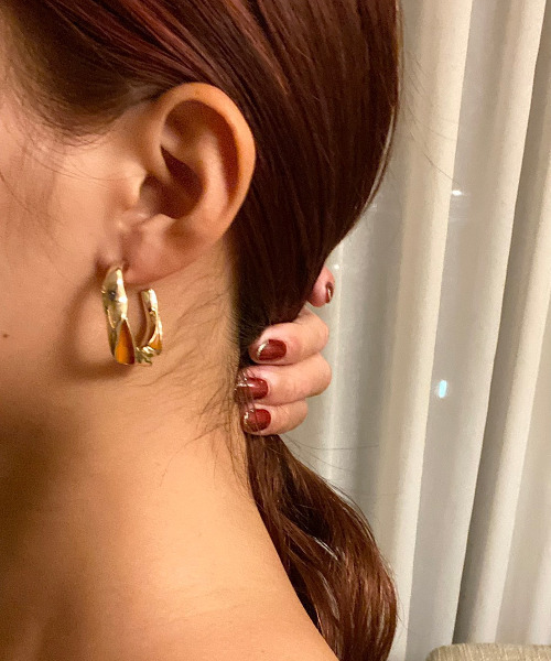 ROOM(-)の「mevius color pierce(ピアス(両耳用)・レディース・ゴールド・FREE)」の4枚目の写真
