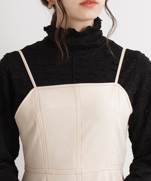 Cutie Blonde（キューティーブロンド）の「◆配色ステッチキャミワンピース（ワンピース・レディース・ブラック/アイボリー/ピンク系・02/03）」の7枚目の写真