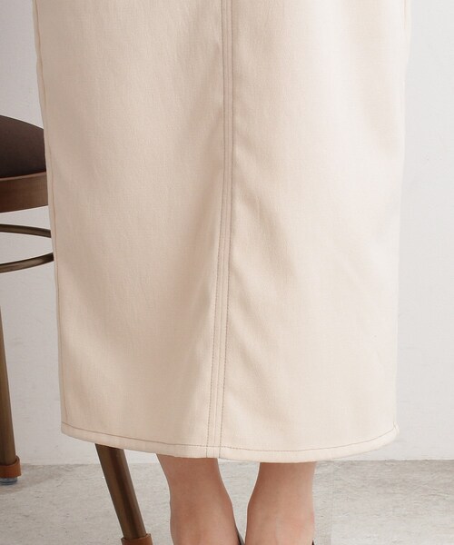 Cutie Blonde（キューティーブロンド）の「◆配色ステッチキャミワンピース（ワンピース・レディース・ブラック/アイボリー/ピンク系・02/03）」の9枚目の写真