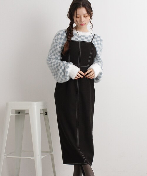 Cutie Blonde（キューティーブロンド）の「◆配色ステッチキャミワンピース（ワンピース・レディース・ブラック/アイボリー/ピンク系・02/03）」の11枚目の写真