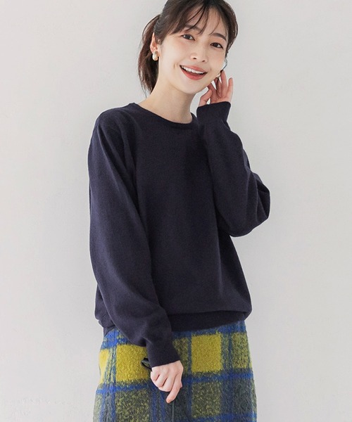 coca（coca）（コカ）の「ウールタッチUネックニット（ニット/セーター・レディース・ネイビー/ライトピンク/アイボリー/ライトブルー/ブラック・M/L/S）」の2枚目の写真