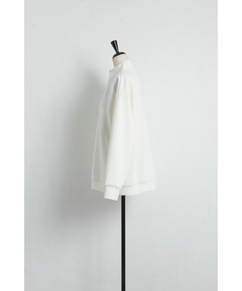 &. NOSTALGIA（アンドドットノスタルジア）の「【ZOZO限定】ハーフジップポンチプルオーバー（パーカー・レディース・ホワイト/ブラック・FREE）」の5枚目の写真