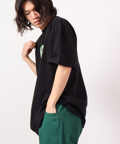 MISHKA（ミシカ）の「MISHKA 2022-23AW USA MISHKA x VASILIJ TORGASHEV コラボグラフィックTシャツ 半袖（Tシャツ/カットソー・メンズ・ホワイト系その他/ホワイト/ホワイト系その他3/パープル/ブラック/ブラック系その他2/ブラック系その他/ホワイト系その他2/ブラック系その他3/ブルー/ブラック系その他4/ホワイト系その他4・L/XL/2XL/M）」の17枚目の写真