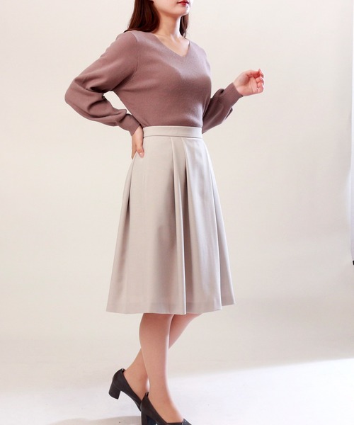 TRUDEA(トルディア)の「タックフレアスカート(スカート・レディース・ブラック/グリーン/グレイッシュベージュ/ネイビー・SMALL/X-SMALL/MEDIUM/LARGE)」の18枚目の写真