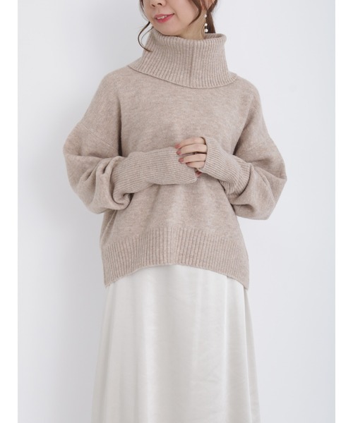 Te chichi(テチチ)の「スヌード付クルーネックニット(ニット/セーター・レディース・ネイビー/ベージュ/グレー・フリ-)」の1枚目の写真