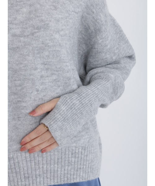 Te chichi(テチチ)の「スヌード付クルーネックニット(ニット/セーター・レディース・ネイビー/ベージュ/グレー・フリ-)」の17枚目の写真