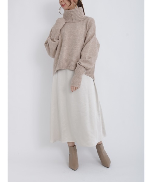 Te chichi(テチチ)の「スヌード付クルーネックニット(ニット/セーター・レディース・ネイビー/ベージュ/グレー・フリ-)」の7枚目の写真