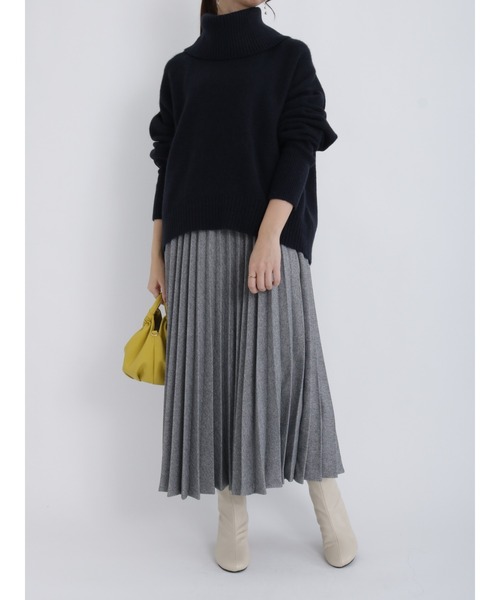 Te chichi(テチチ)の「スヌード付クルーネックニット(ニット/セーター・レディース・ネイビー/ベージュ/グレー・フリ-)」の8枚目の写真