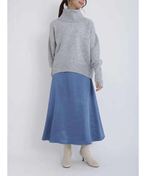 Te chichi(テチチ)の「スヌード付クルーネックニット(ニット/セーター・レディース・ネイビー/ベージュ/グレー・フリ-)」の9枚目の写真