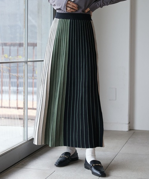 CRAFT STANDARD BOUTIQUE（クラフトスタンダードブティック）の「マルチストライプバイカラーニットスカート（スカート・レディース・イエロー/ピンク/グリーン・FREE）」の2枚目の写真