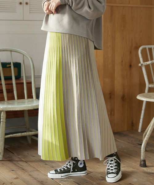 CRAFT STANDARD BOUTIQUE（クラフトスタンダードブティック）の「マルチストライプバイカラーニットスカート（スカート・レディース・イエロー/ピンク/グリーン・FREE）」の4枚目の写真