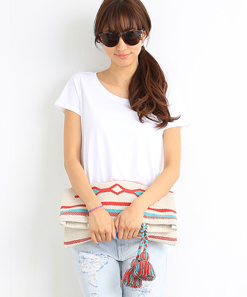 B:MING by BEAMS（ビーミングバイビームス）の「＜●InRed 6月号掲載●＞Lilas Campbell / 2WAYバティッククラッチバッグ（クラッチバッグ・レディース・レッド/ブルー・ONE SIZE）」の13枚目の写真