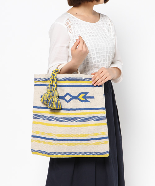 B:MING by BEAMS（ビーミングバイビームス）の「＜●InRed 6月号掲載●＞Lilas Campbell / 2WAYバティッククラッチバッグ（クラッチバッグ・レディース・レッド/ブルー・ONE SIZE）」の12枚目の写真