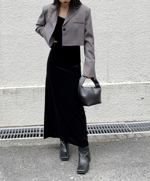 LVEU.（ラブユ.）の「【LVEU.】ベロアキャミソールワンピース / ワンピース きれいめ ワンピ キャミソール キャミ ロング タイト キャミワンピ ベロア 起毛 ブラック（ワンピース・レディース・ブラック・FREE）」の8枚目の写真