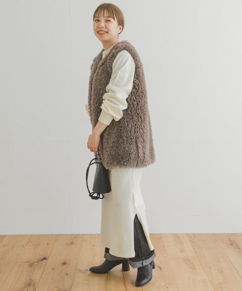 ITEMS URBANRESEARCH(アイテムズ アーバンリサーチ)の「ファーベスト(ベスト・レディース・チャコールグレー/ベージュ・FREE)」の5枚目の写真