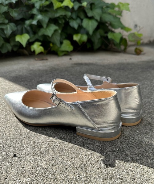 DouDou（ドゥドゥ）の「メリージェーンローヒールパンプス（パンプス・レディース・シルバー/ブラック/ベージュ・23cm/24cm）」の6枚目の写真