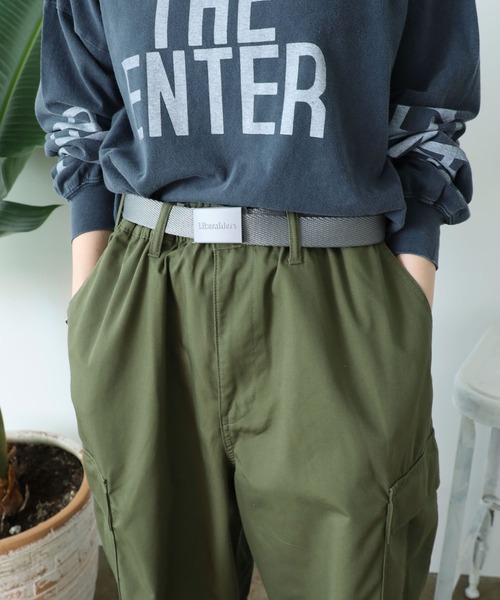 Liberaiders（リベレイダース）の「Liberaiders/リベレイダース EMBOSS LOGO BELT ガチャベルト ロゴベルト（ベルト・メンズ・グレー/ブラック・FREE）」の10枚目の写真
