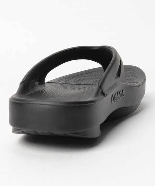 OOFOS（ウーフォス）の「【OOFOS（ウーフォス）】 OOriginal/サンダル（サンダル・レディース・ブラック/サンドベージュ・23/24/25）」の9枚目の写真