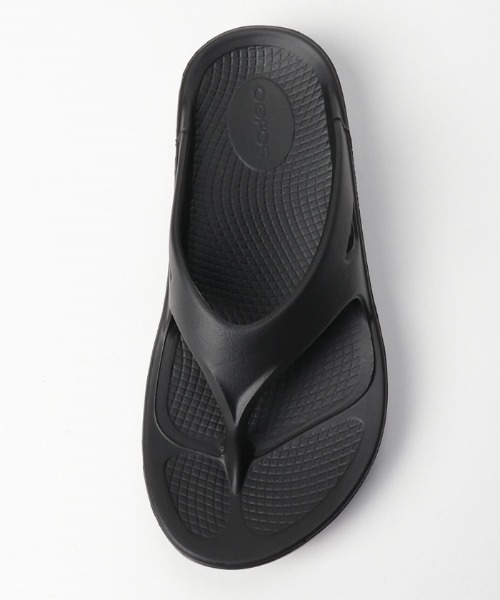 OOFOS（ウーフォス）の「【OOFOS（ウーフォス）】 OOriginal/サンダル（サンダル・レディース・ブラック/サンドベージュ・23/24/25）」の7枚目の写真