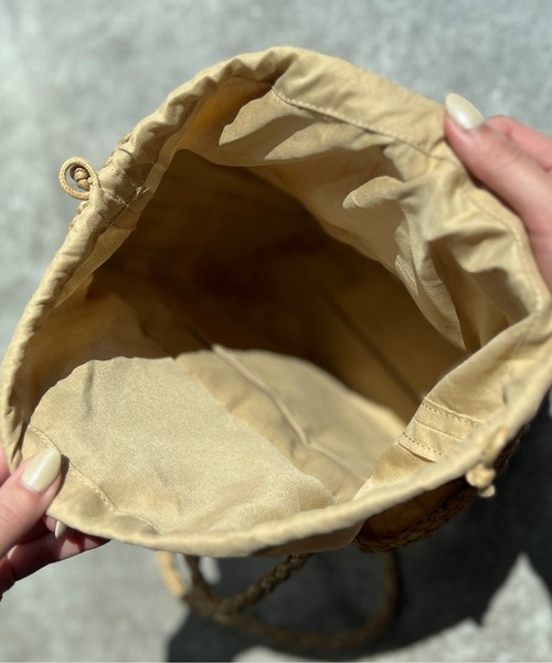 Chez toi（シェトワ）の「雑材ライン編みショルダー（かごバッグ・レディース・ベージュ/ライトベージュ/グレイッシュベージュ・FREE）」の8枚目の写真