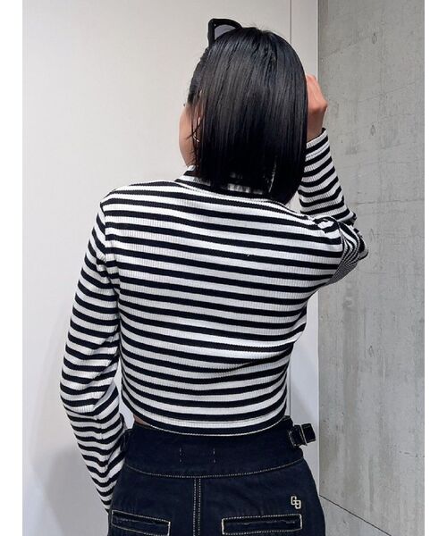 GYDA(ジェイダ)の「【WEB限定】GYDAxDC HIGHNECK ロンT(Tシャツ/カットソー・レディース・ブラック/その他1・FREE)」の6枚目の写真