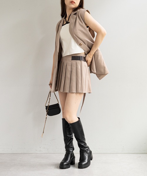 Chico(チコ)の「カップ付ホルターデザインキャミ(キャミソール・レディース・アイボリー/ベージュ系その他/ホワイト系その他/ホワイト系その他2・FREE)」の13枚目の写真