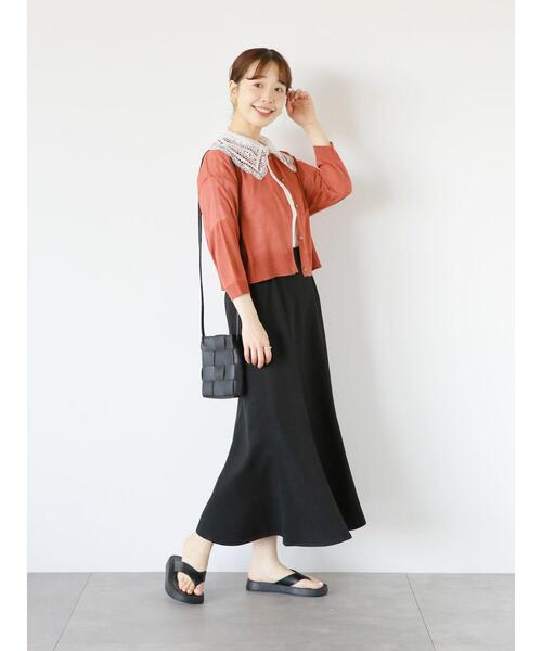 ehka sopo(エヘカソポ)の「マーメイドスカート(セットアップ可)(スカート・レディース・ライトベージュ/ブラック/ベージュ・F)」の17枚目の写真