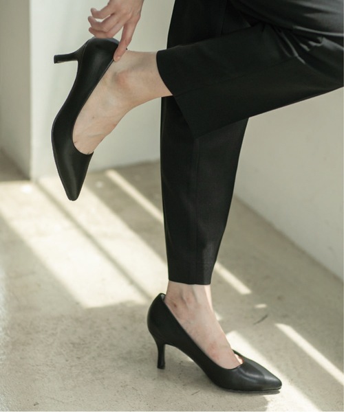 OPAQUE.CLIP(オペークドットクリップ)の「【抗菌防臭加工/7cmヒール】ベーシックパンプス/通勤・セレモニー対応(パンプス・レディース・ブラック/ベージュ/ベージュ系/ブラック系・25/30/35/40/45/50)」の10枚目の写真