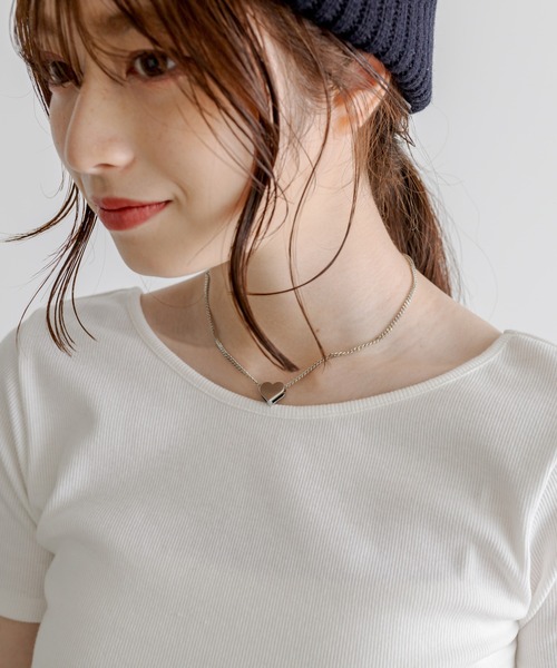 OLIVE des OLIVE(オリーブデオリーブ)の「ネックレス付きコンパクトTシャツ 1031060420(Tシャツ/カットソー・レディース・ブラック/ネイビー/イエロー/オフホワイト・FREE)」の12枚目の写真