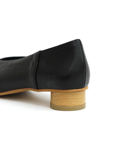 RiiiKa（リーカ）の「【RiiiKa/リーカ】ラウンドヒールＵカットパンプス（パンプス・レディース・ブラウン/アイボリー/ブラック・S/M/L/LL）」の14枚目の写真