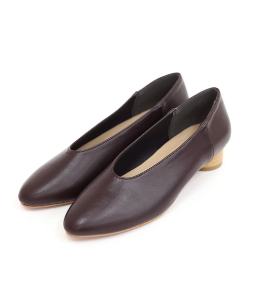 RiiiKa（リーカ）の「【RiiiKa/リーカ】ラウンドヒールＵカットパンプス（パンプス・レディース・ブラウン/アイボリー/ブラック・S/M/L/LL）」の6枚目の写真