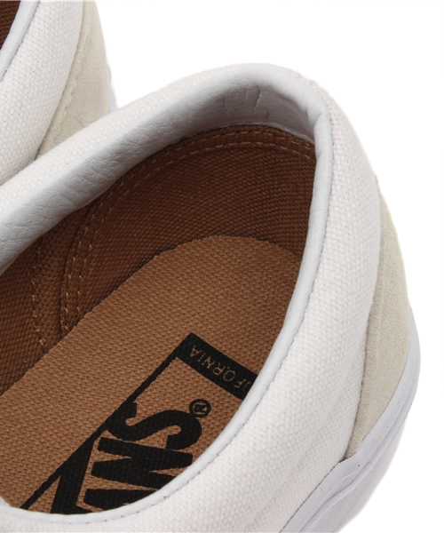 VANS（バンズ）の「【VANS】 ERA CA（スニーカー・レディース・ホワイト・23cm/24cm/23.5cm/24.5cm）」の2枚目の写真