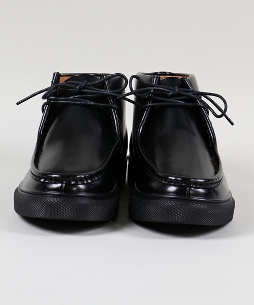 SPINNS(スピンズ)の「フェイクレザーメンズブーツ(ブーツ・メンズ・ブラック・M/L)」の2枚目の写真