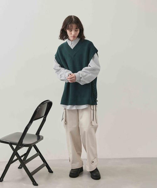 JUNRED(ジュンレッド)の「レザーコードスリットベスト(ベスト・メンズ・ライトグレー/グリーン/ブラック・L/S/M)」の15枚目の写真