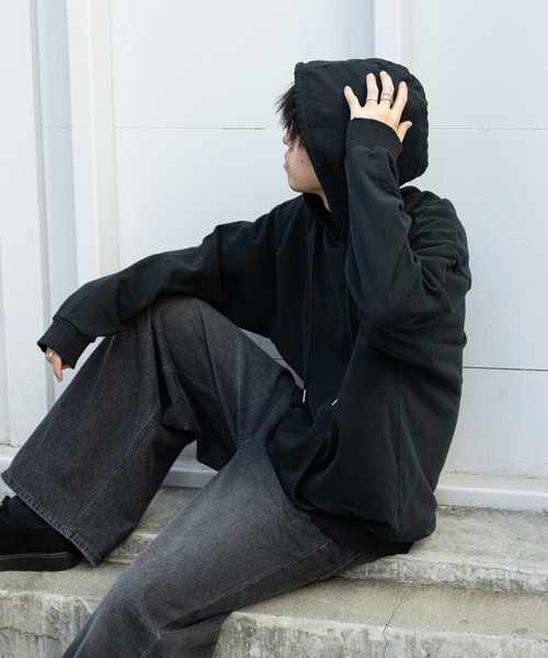 COLONY 2139（コロニートゥーワンスリーナイン）の「ピグメントダメージ裏毛パーカー（パーカー・メンズ・ブラック/アイボリー・LARGE/MEDIUM）」の7枚目の写真