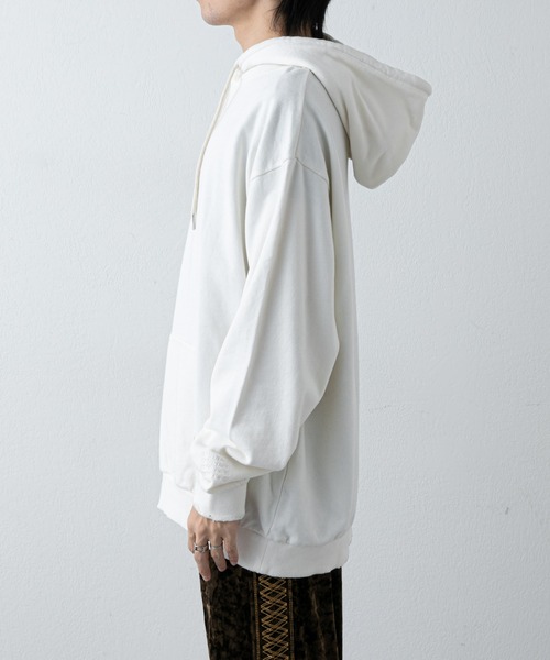 COLONY 2139（コロニートゥーワンスリーナイン）の「ピグメントダメージ裏毛パーカー（パーカー・メンズ・ブラック/アイボリー・LARGE/MEDIUM）」の10枚目の写真