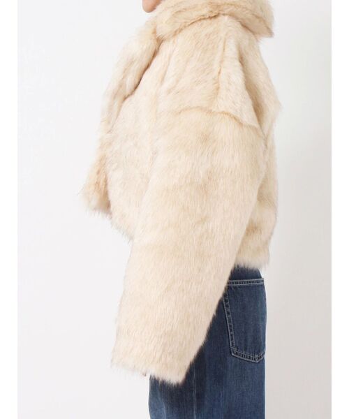 EVRIS（エヴリス）の「ショートフェイクファーコート（ブルゾン・レディース・ブルー/ベージュ・FREE）」の16枚目の写真