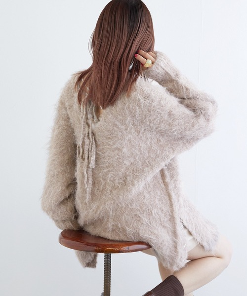 w closet（ダブルクローゼット）の「後ろリボンニットプルオーバー