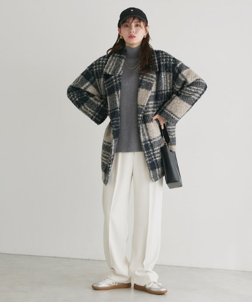 Pierrot（ピエロ）の「[吸湿発熱] ハイネックサイドスリットニット（ニット/セーター・レディース・ブラック系その他/杢グレー/アイボリー/グリーン系その他/ブラック/ホワイト×ブラック/ブルー系その他/ピンク・L/M）」の11枚目の写真