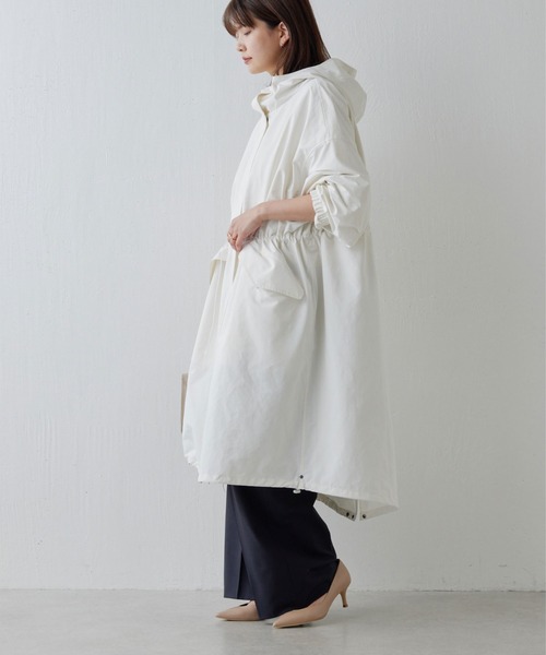 美品 ガリャルダガランテ 2WAY 撥水 ユーティリティタフタコート グレージュ GALLARDAGALANTE（ガリャルダガランテ）の「【2WAY / 撥水