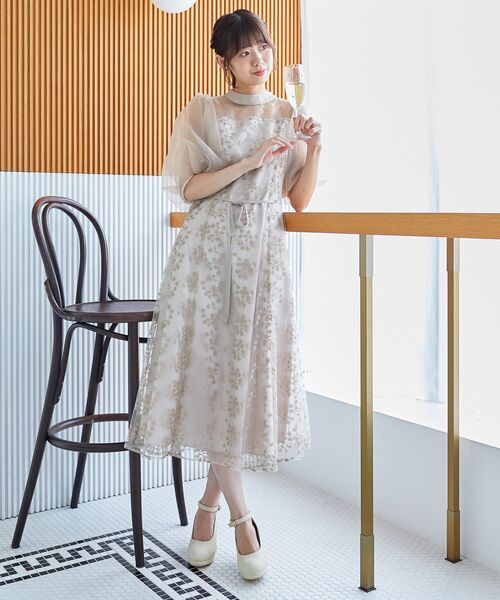 MAJESTIC LEGON（マジェスティックレゴン）の「【WEB限定XLサイズあり】ふかふかクッションパンプス（パンプス・レディース・アイボリー/グレイッシュベージュ/ブラック・SMALL/MEDIUM/LARGE/X-LARGE）」の4枚目の写真