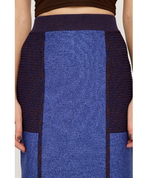 SLY(スライ)の「BLOCKING I LINE KNIT SK ブロッキング アイライン ニット スカート(スカート・レディース・ブラック系その他2/ホワイト系その他2/ブルー系その他・FREE)」の22枚目の写真