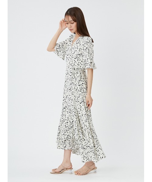 ✳︎ 【新品】FRAY I.D ヴィスコースプリントカシュクールワンピース　✳︎ FRAY I.D ヴィスコースプリントカシュクールワンピース - メルカリ