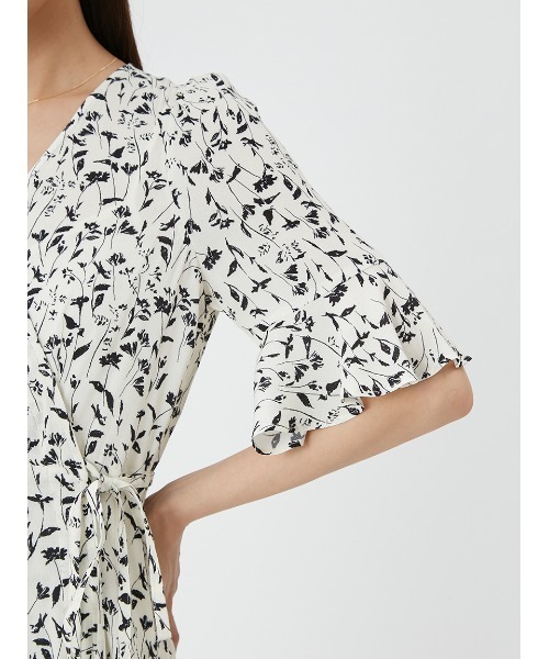 FRAY I.D(フレイアイディー)の「【00サイズあり】ヴィスコースプリントカシュクールワンピース(ワンピース・レディース・アイボリー/グリーン/レッド・00/1/0)」の9枚目の写真