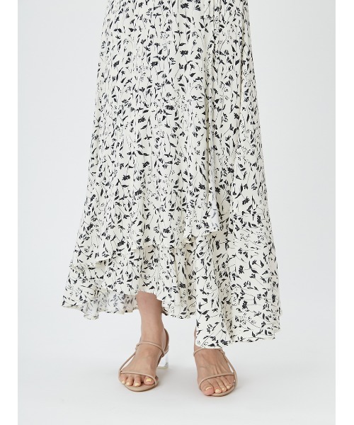 FRAY I.D(フレイアイディー)の「【00サイズあり】ヴィスコースプリントカシュクールワンピース(ワンピース・レディース・アイボリー/グリーン/レッド・00/1/0)」の7枚目の写真